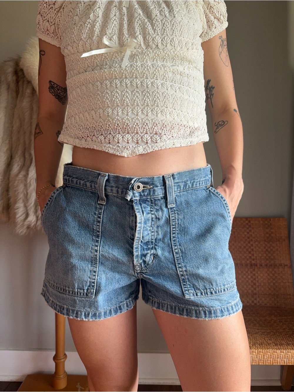 90s/Y2K Abercrombie & Fitch Light Blue Mid/Low-Rise Denim Shorts